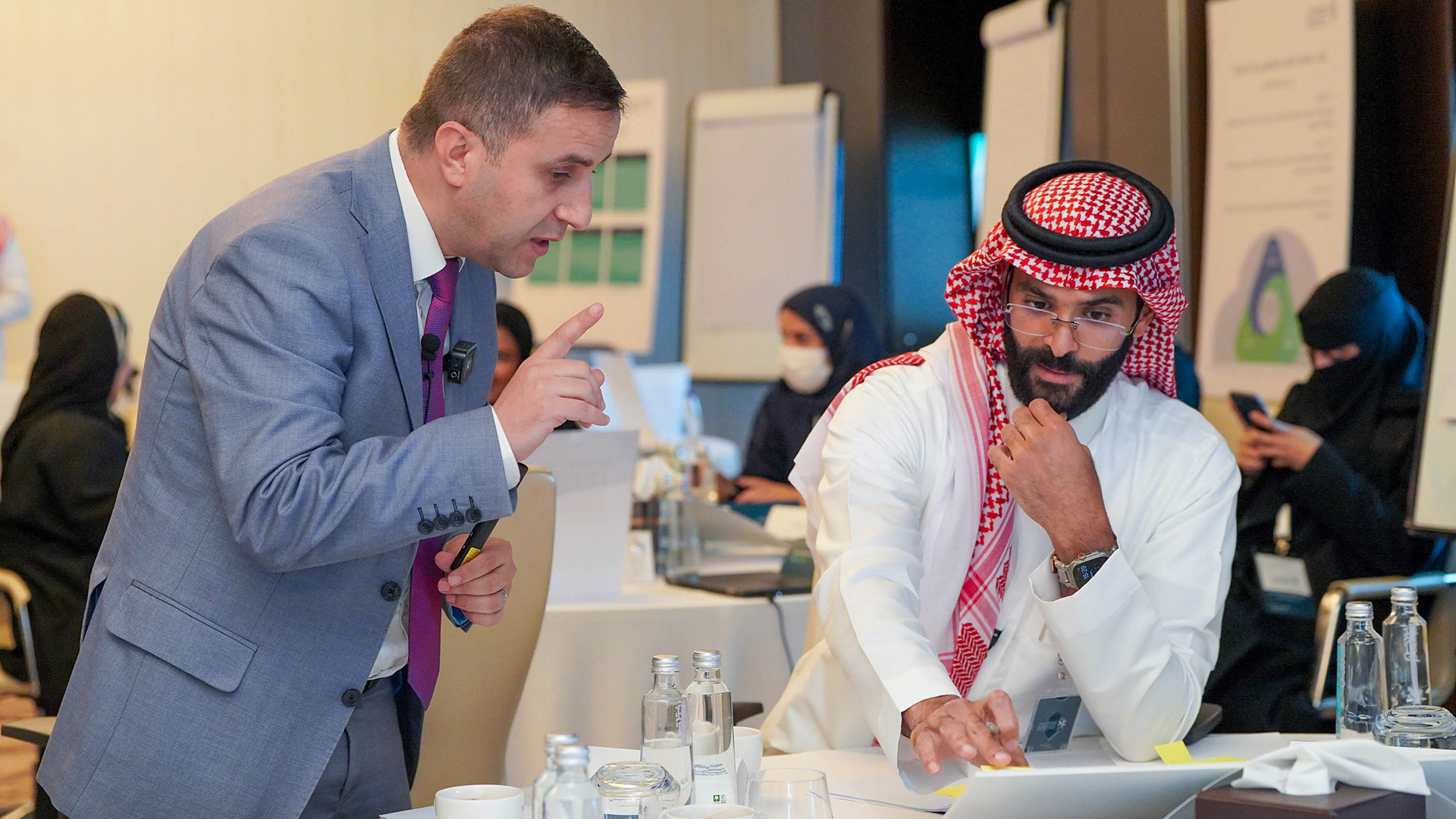 Waqa-Data-Dictionary-Workshop10 Divi Flower Decoration